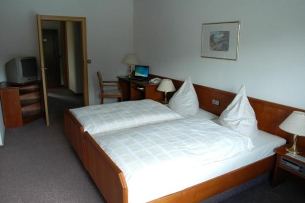 Hotel Heyder Burscheid Quarto foto